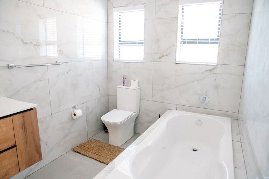 2 Bedroom Property for Sale in Clarens Golf and Trout Estate Free State